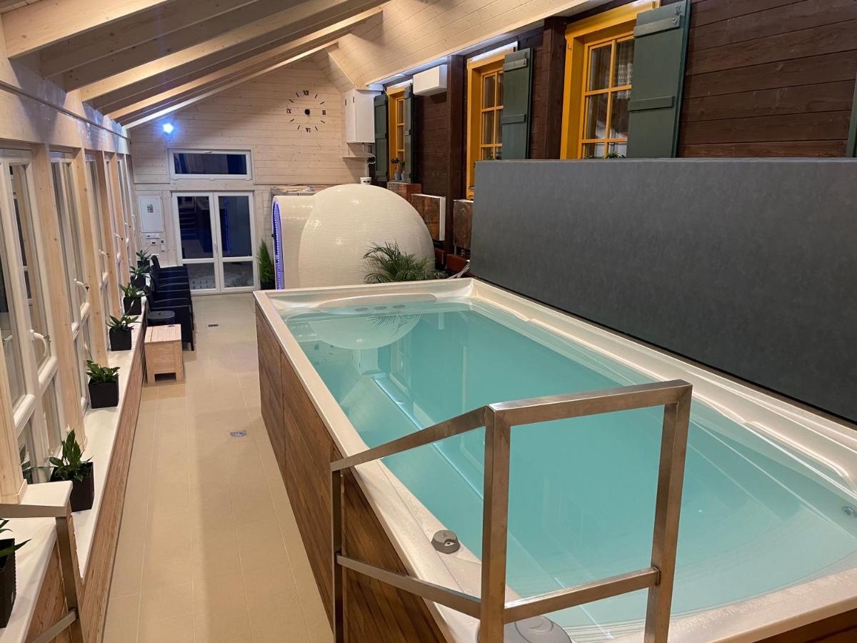 Ostružná Apartments Haltmar מראה חיצוני תמונה